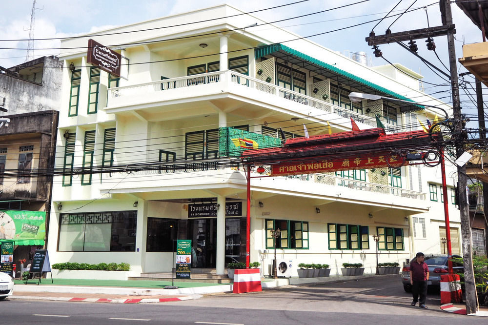Srisomboon Hostel Trang Exterior foto