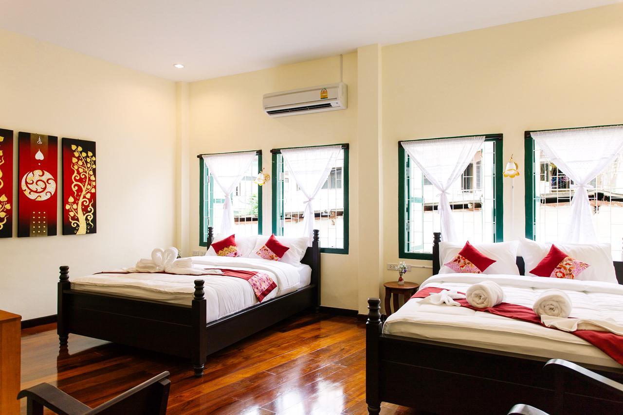 Srisomboon Hostel Trang Exterior foto